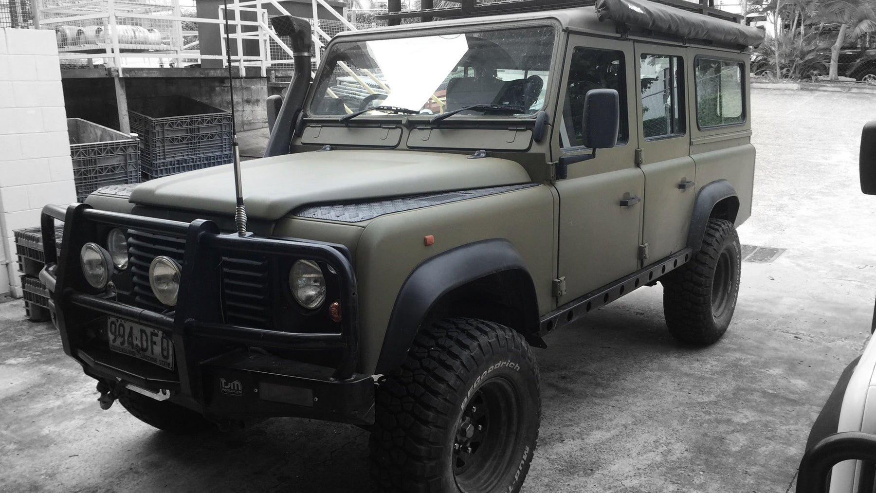 Land Rover Defender at the KINGPIN Fab workshop